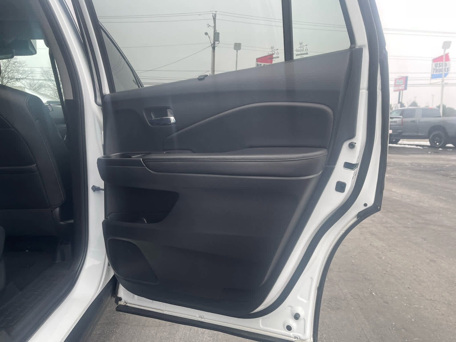 Used 2021 Honda Pilot Special Edition image 12