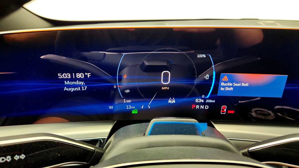 Used 2026 Cadillac Lyriq Sport AWD/4WD image 14