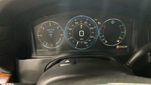 Used 2015 Cadillac Escalade Luxury AWD/4WD image 16