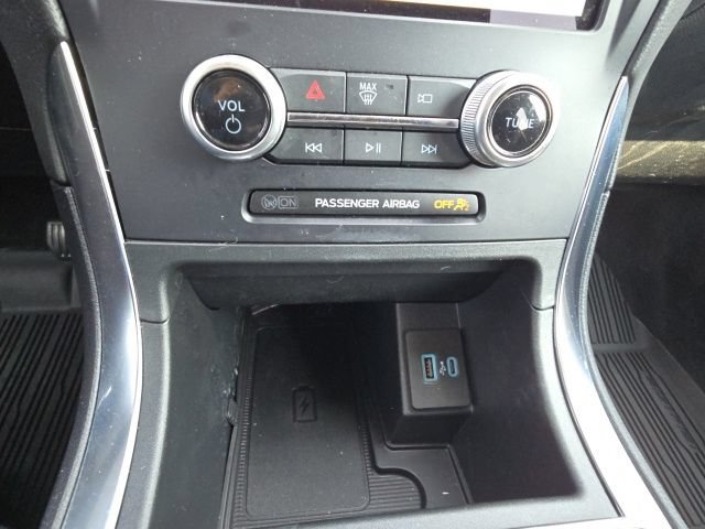 Used 2024 Ford Edge Titanium AWD/4WD image 16