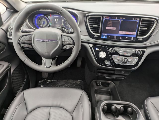 New 2026 Chrysler Pacifica Select w/ S Appearance Package image 24