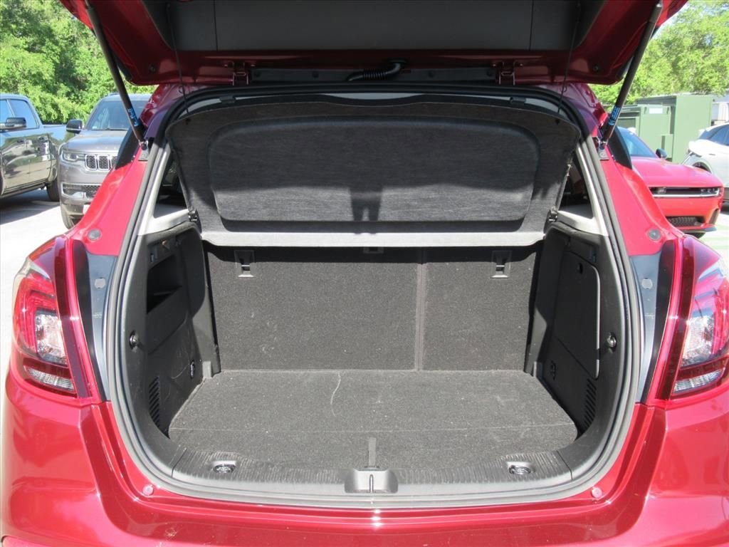Used 2022 Buick Encore Preferred w/ Safety Package FWD image 29