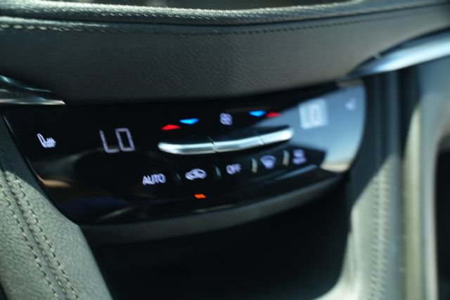 Used 2020 Cadillac XT5 Premium Luxury AWD/4WD image 35