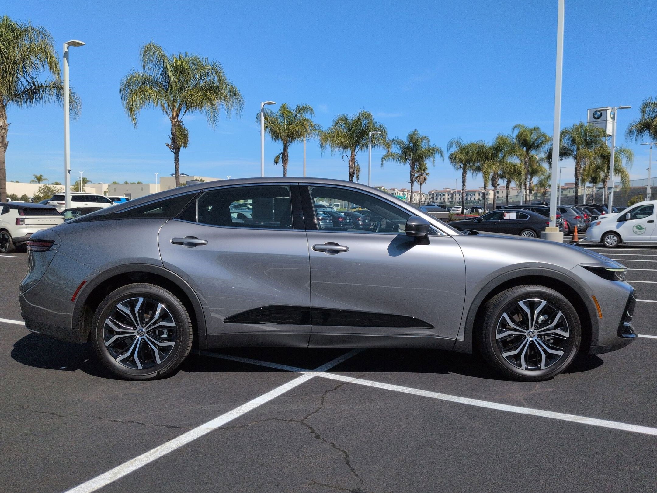 Used 2023 Toyota Crown XLE image 11