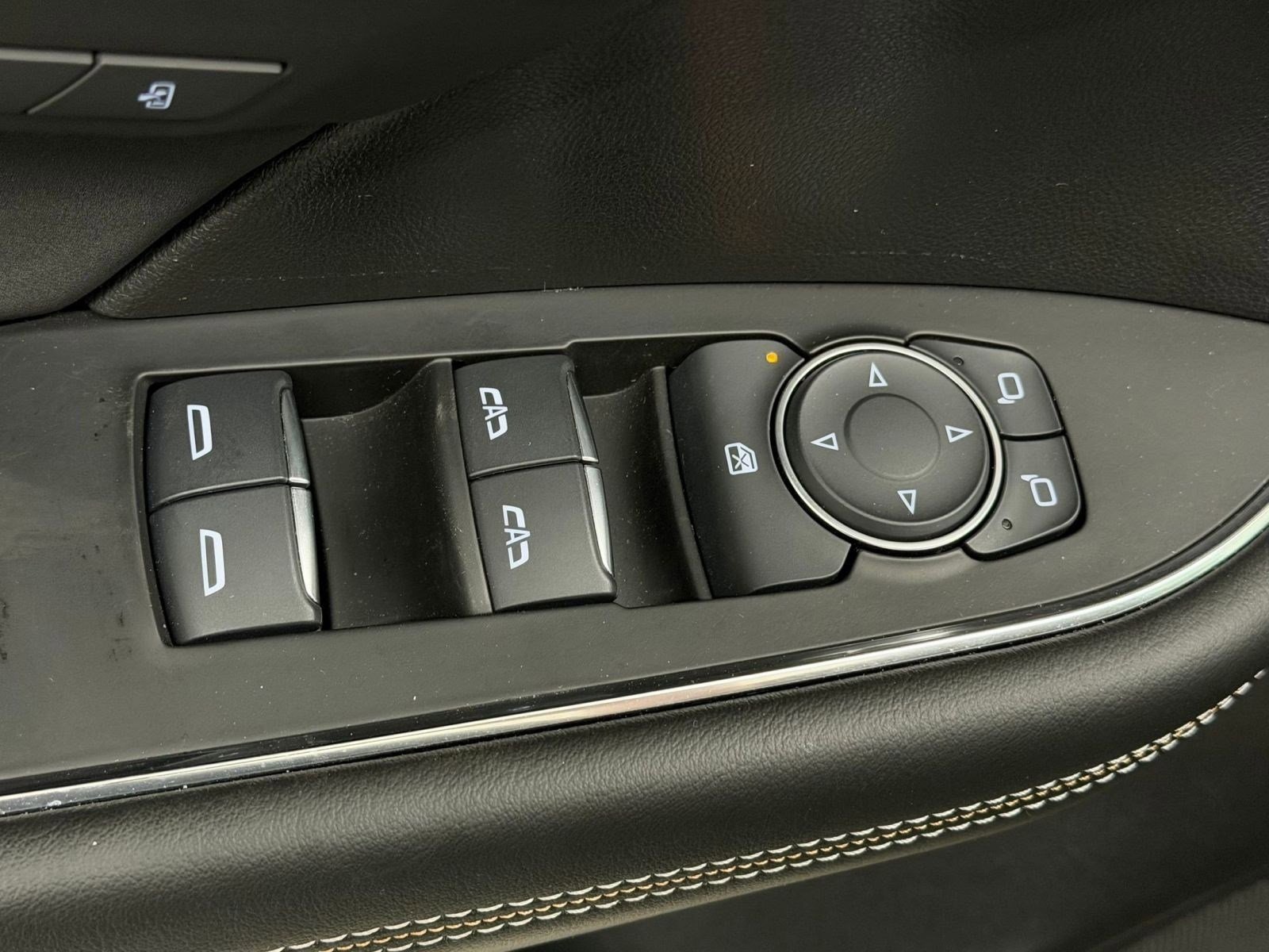Used 2025 Buick Envision Sport Touring AWD/4WD image 19