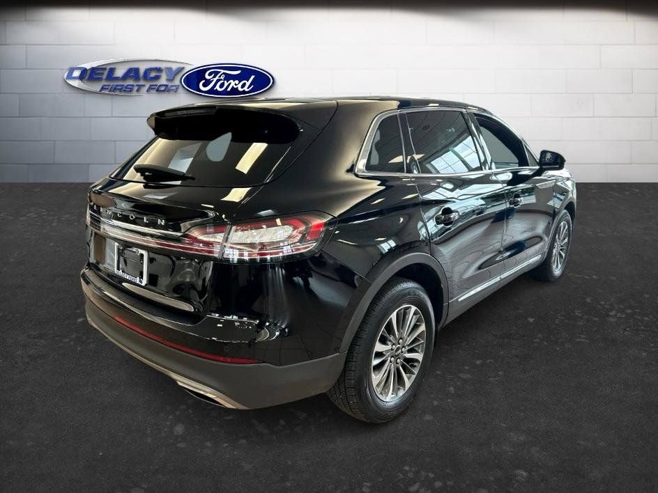 Used 2022 Lincoln Nautilus Reserve AWD/4WD image 5