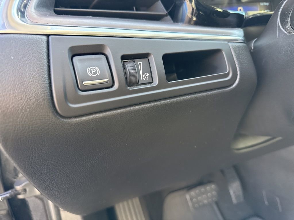 Used 2019 Cadillac XT5 Luxury image 19