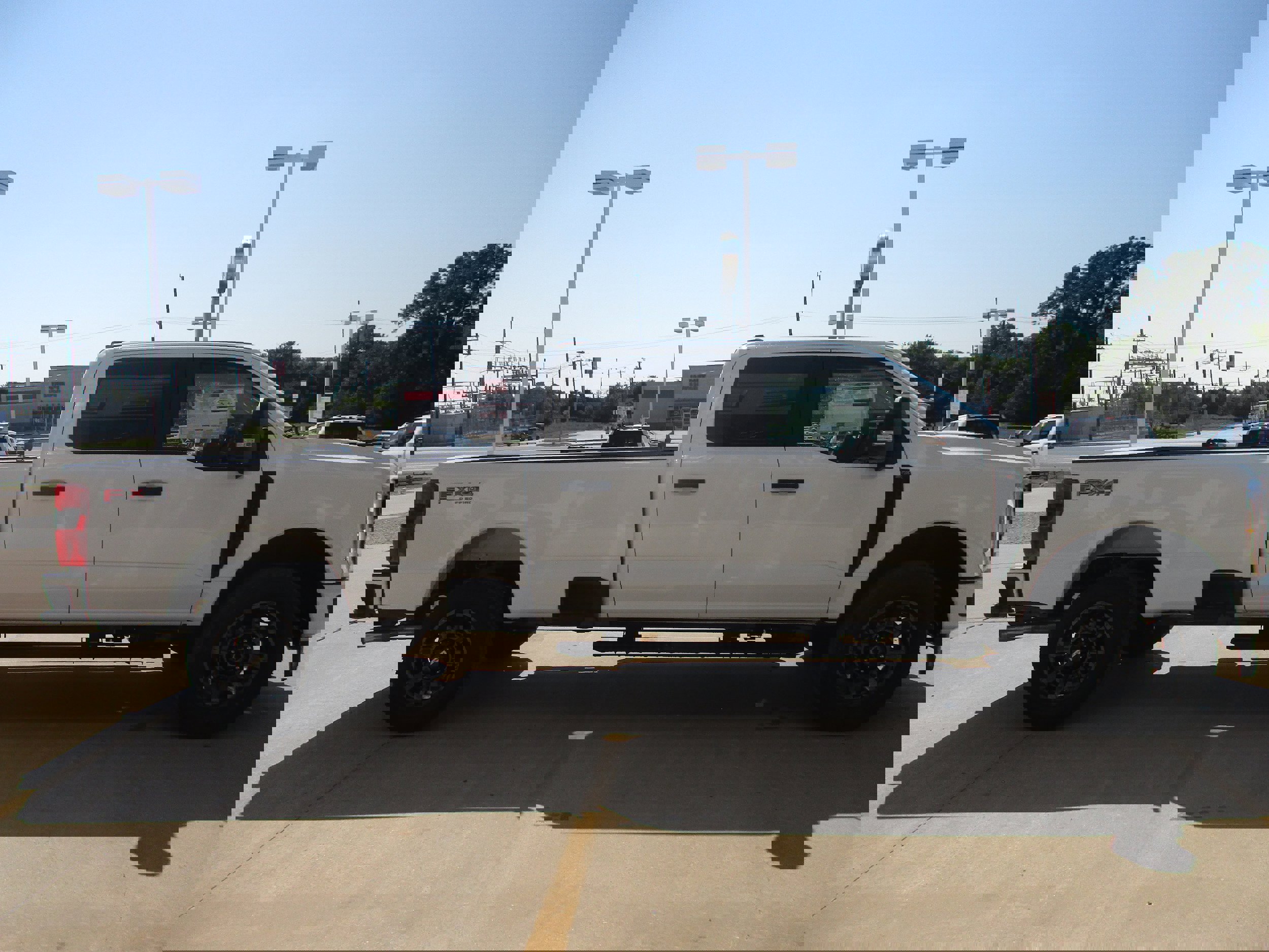 New 2026 Ford F350 4x4 Crew Cab Super Duty image 28