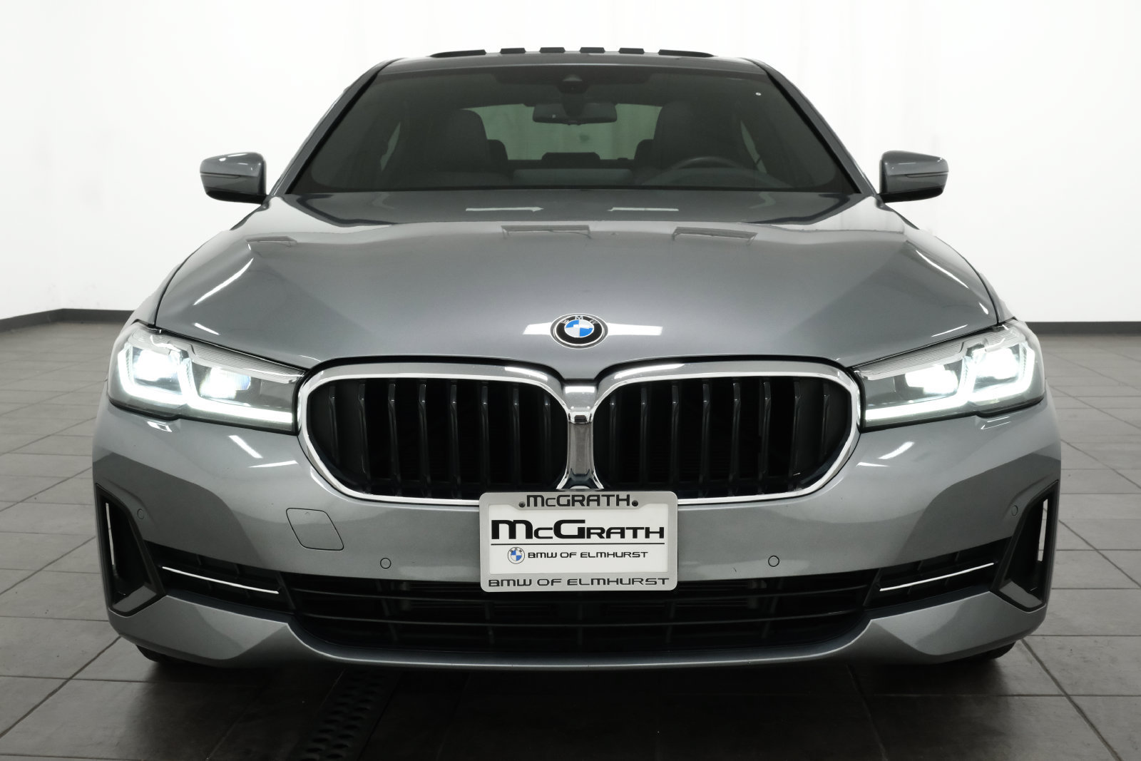 Used 2023 BMW 530i xDrive w/ Premium Package AWD/4WD image 8