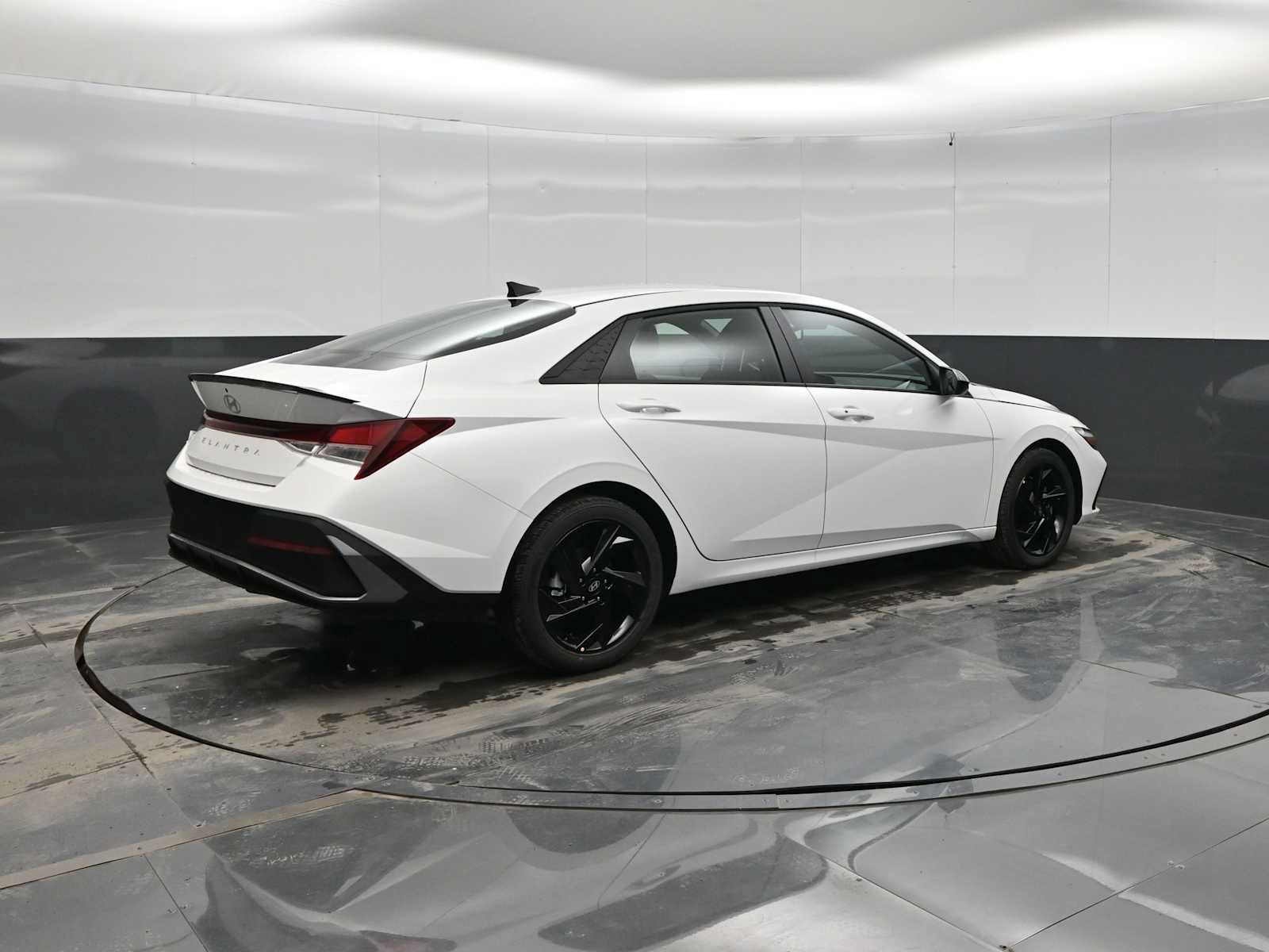 New 2026 Hyundai Elantra SEL Sport FWD image 8