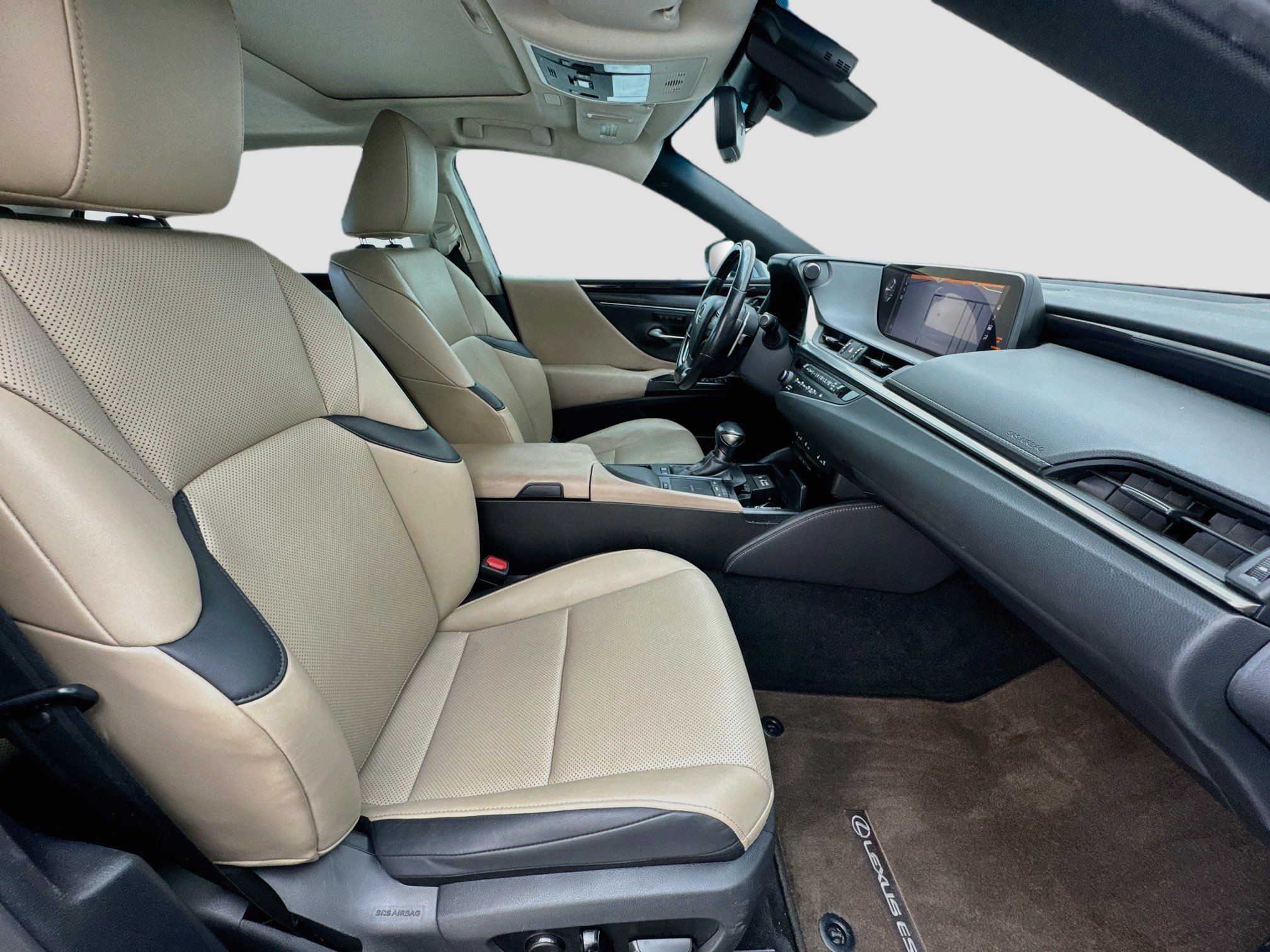 Used 2020 Lexus ES 300h w/ Premium Package FWD image 20