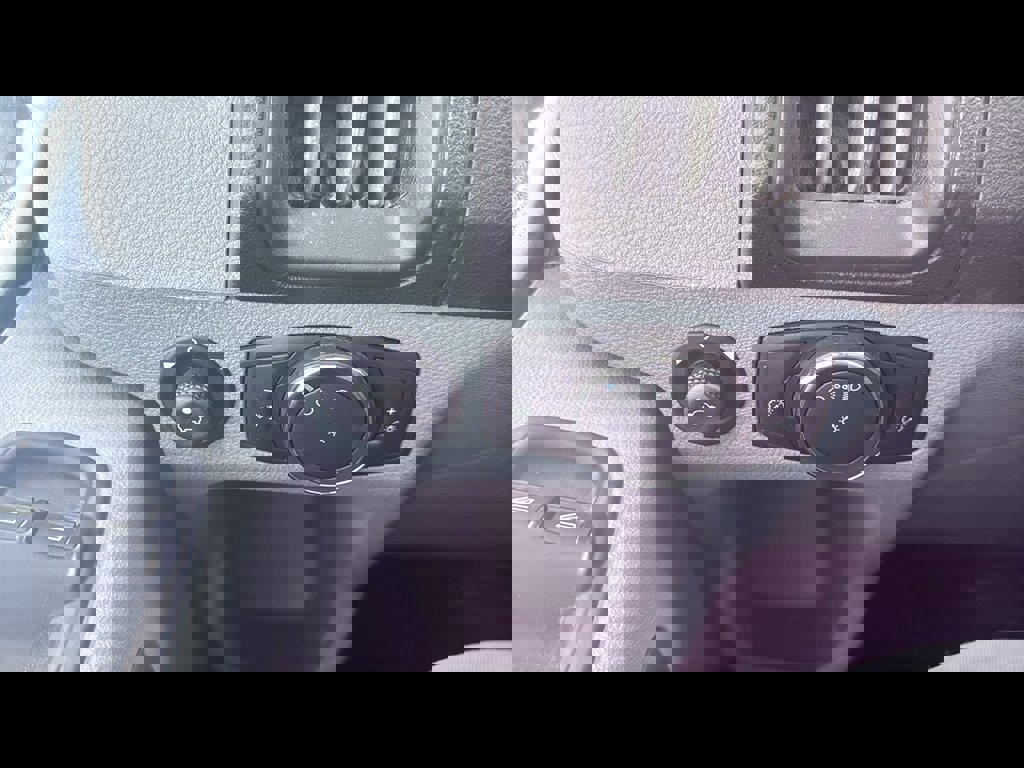 Used 2019 Ford Transit 350 148 Medium Roof image 12