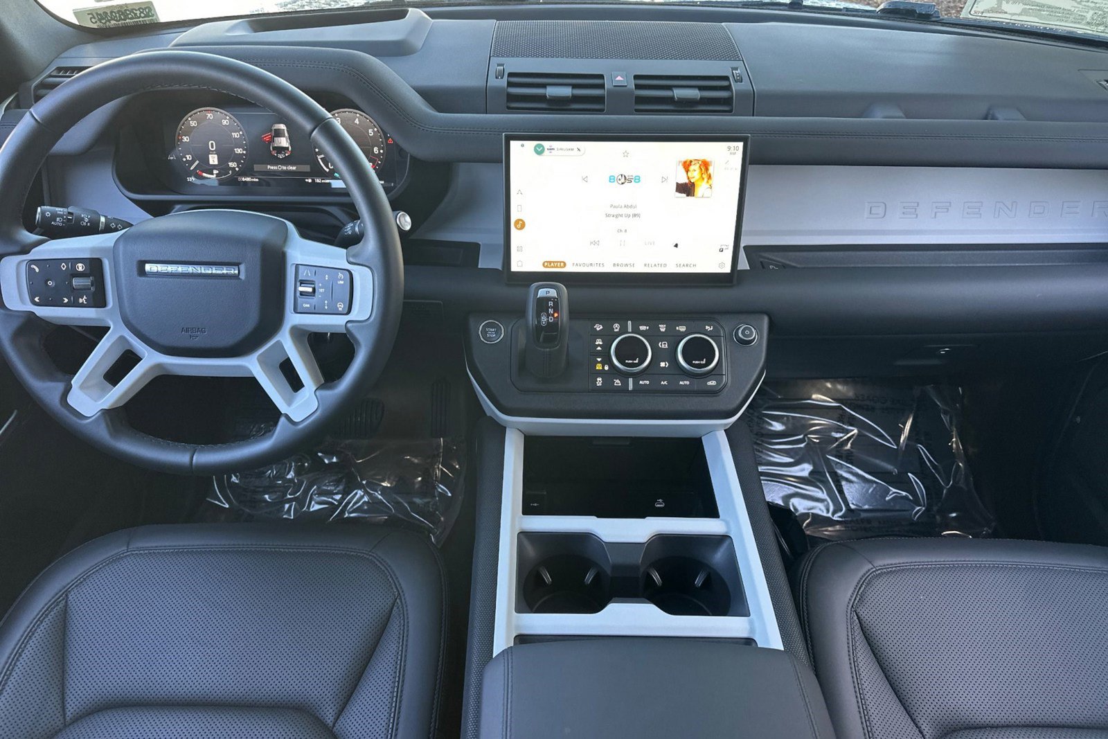 Used 2025 Land Rover Defender 110 S image 27