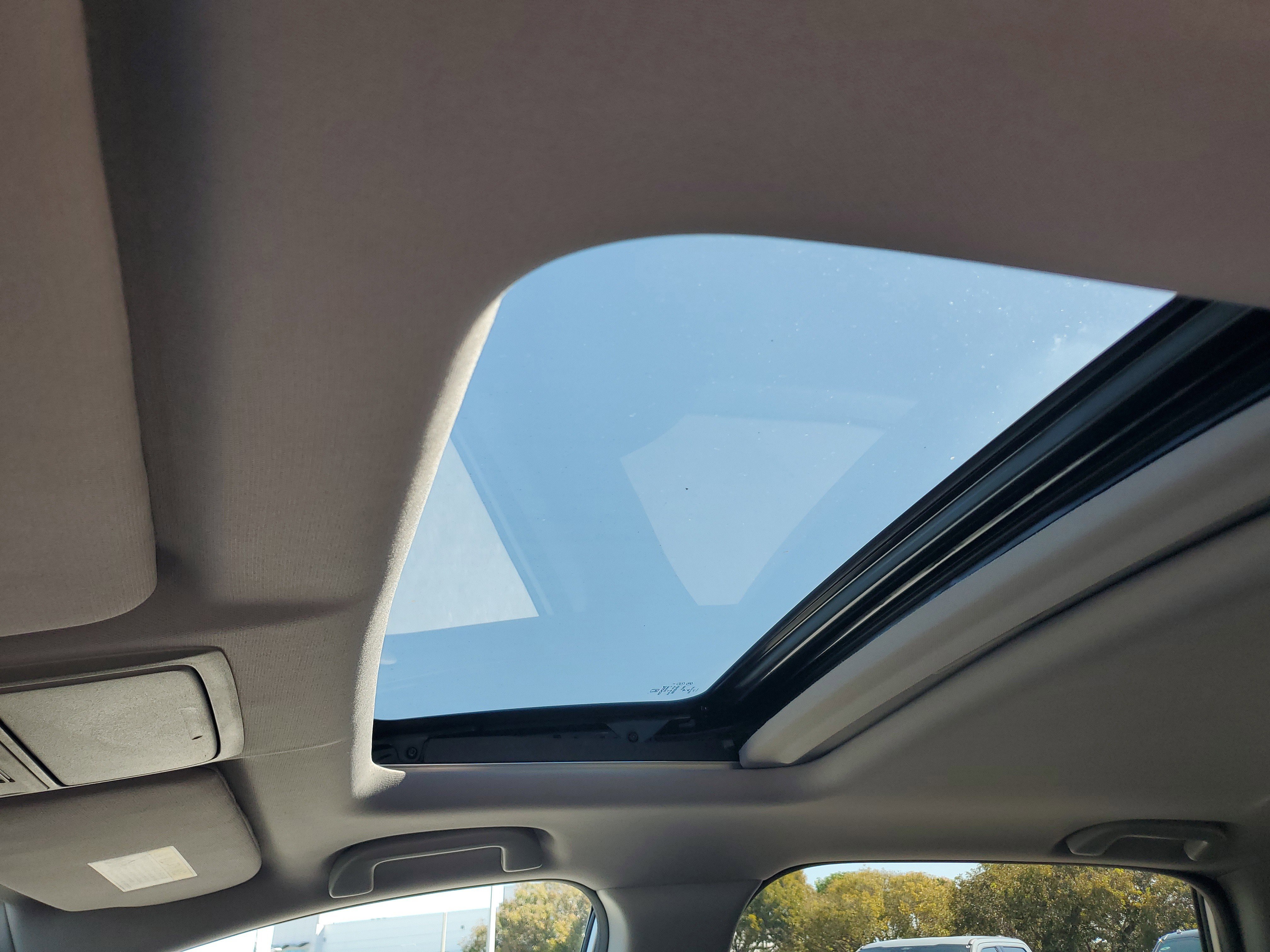 Used 2022 Honda CR-V EX image 10