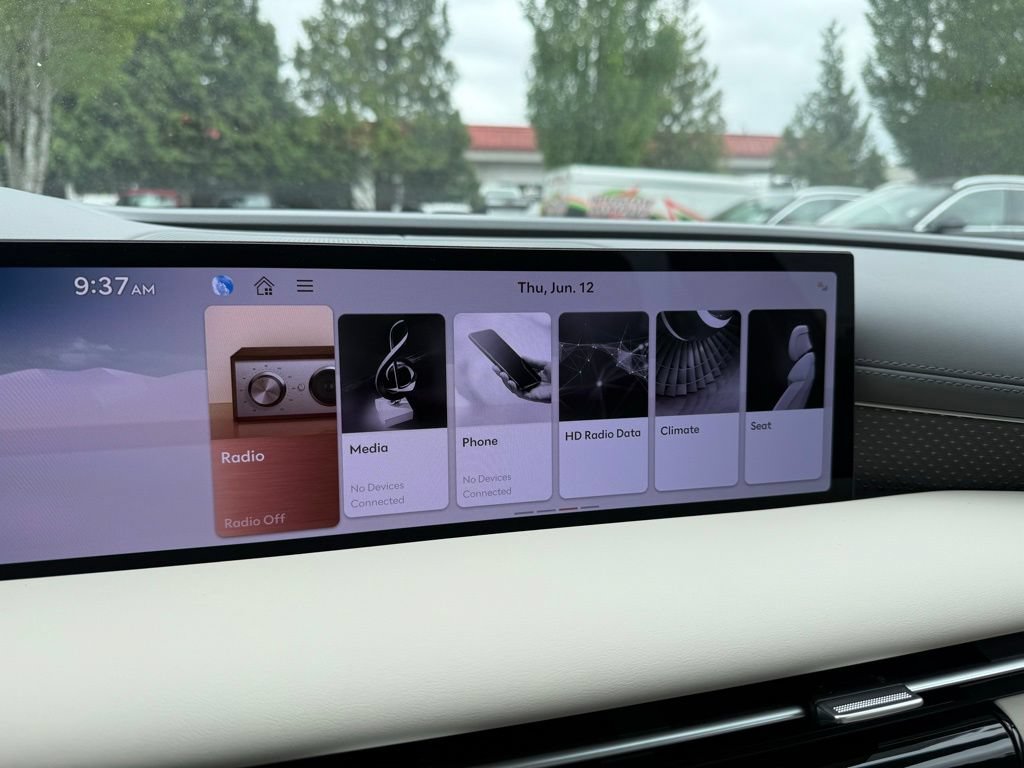 Certified 2025 Genesis G80 3.5T Sport Prestige AWD/4WD image 28
