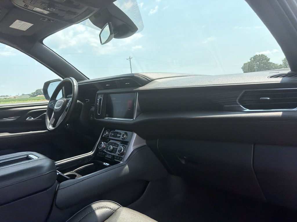 Used 2023 GMC Yukon Denali RWD image 15
