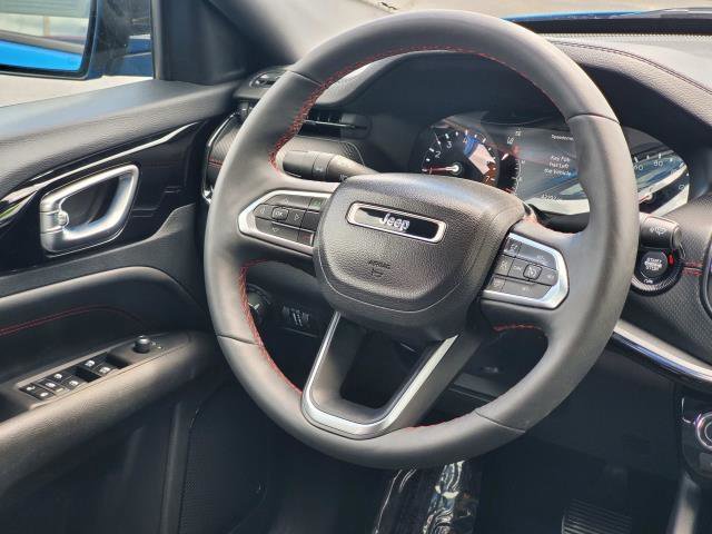 Used 2024 Jeep Compass Trailhawk w/ Trailhawk Convenience Group AWD/4WD image 25