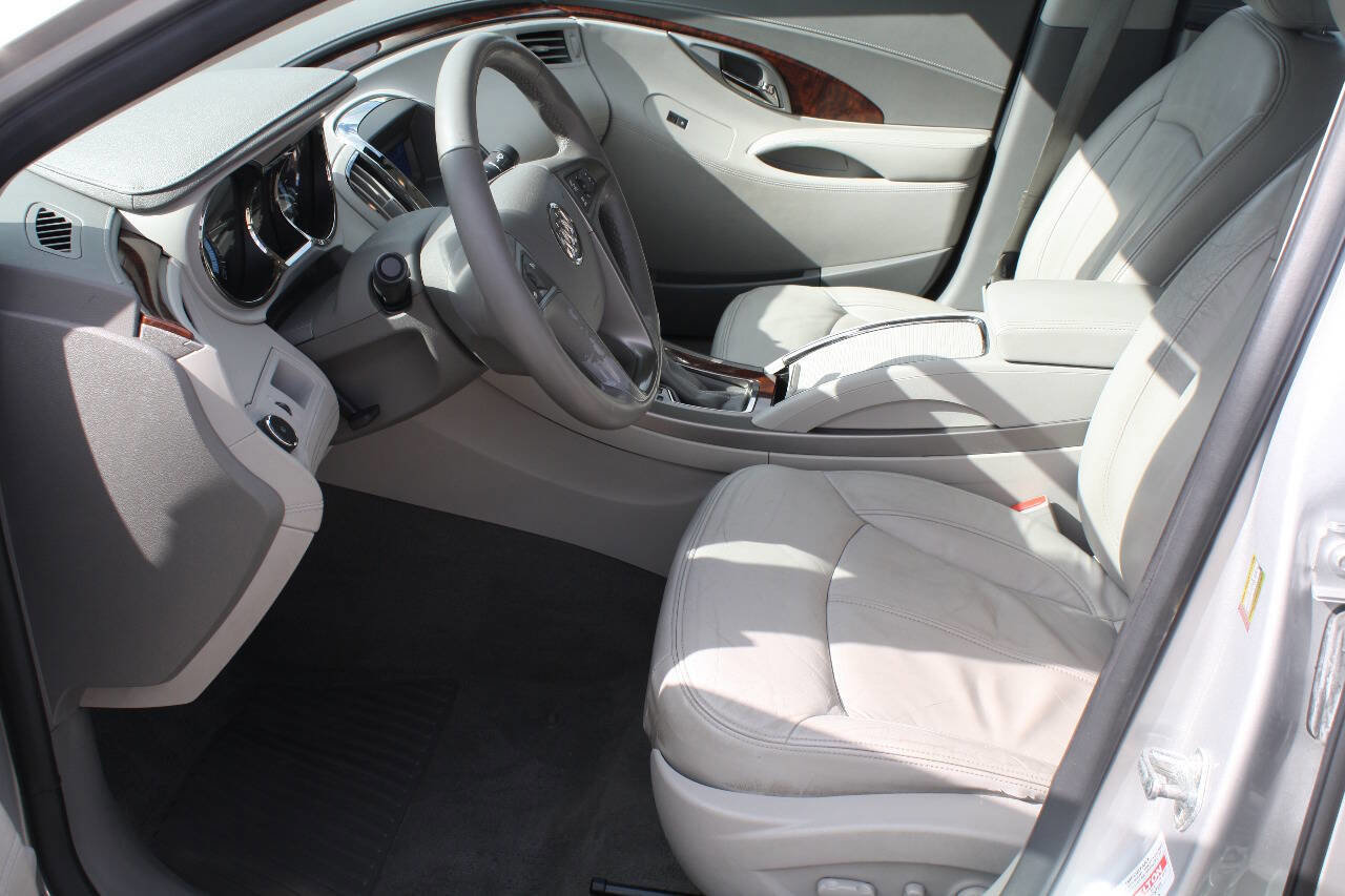 Used 2011 Buick LaCrosse CXL image 6