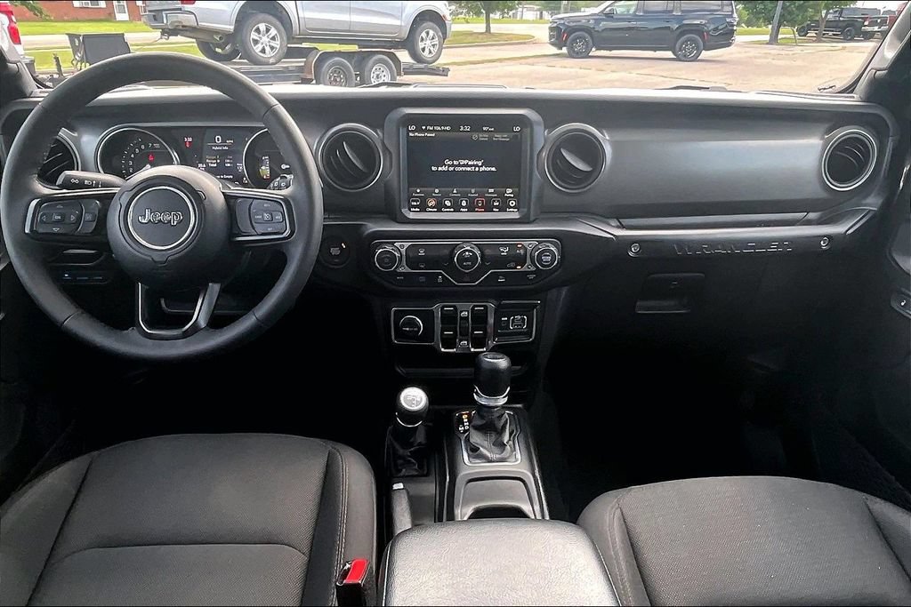 Used 2023 Jeep Wrangler Unlimited w/ 8.4" Radio Group AWD/4WD image 12