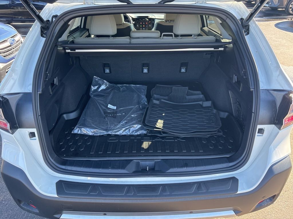 Certified 2025 Subaru Outback Limited image 26
