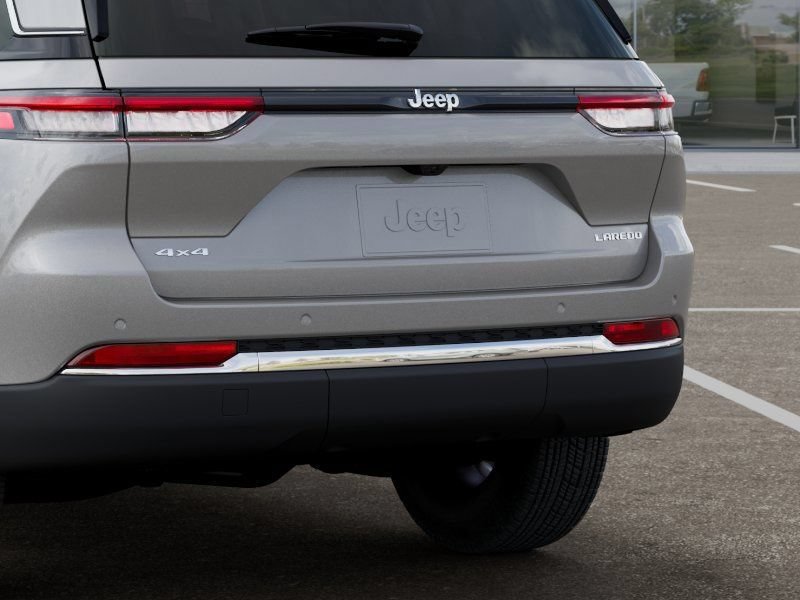 New 2026 Jeep Grand Cherokee Laredo X AWD/4WD image 13
