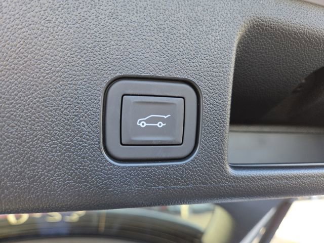 New 2026 Chevrolet Equinox EV LT image 14