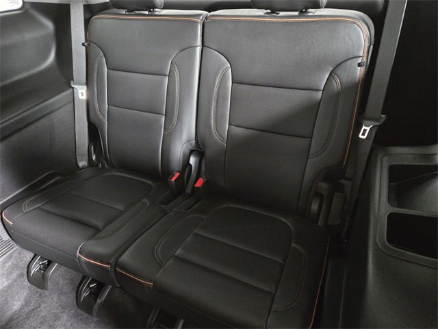 Used 2021 GMC Acadia AT4 w/ Technology Package image 16
