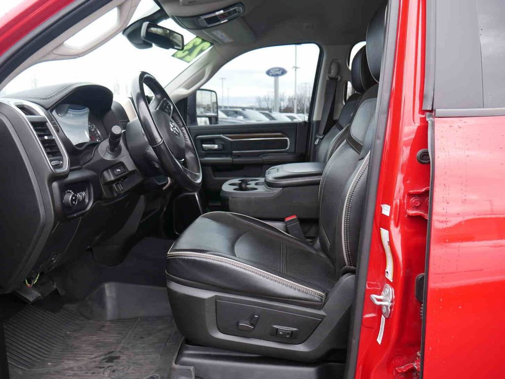 Used 2023 RAM 3500 Laramie image 32