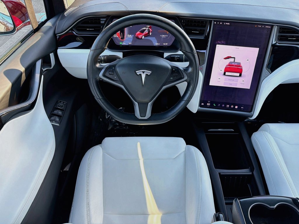 Used 2018 Tesla Model X 100D AWD/4WD image 17