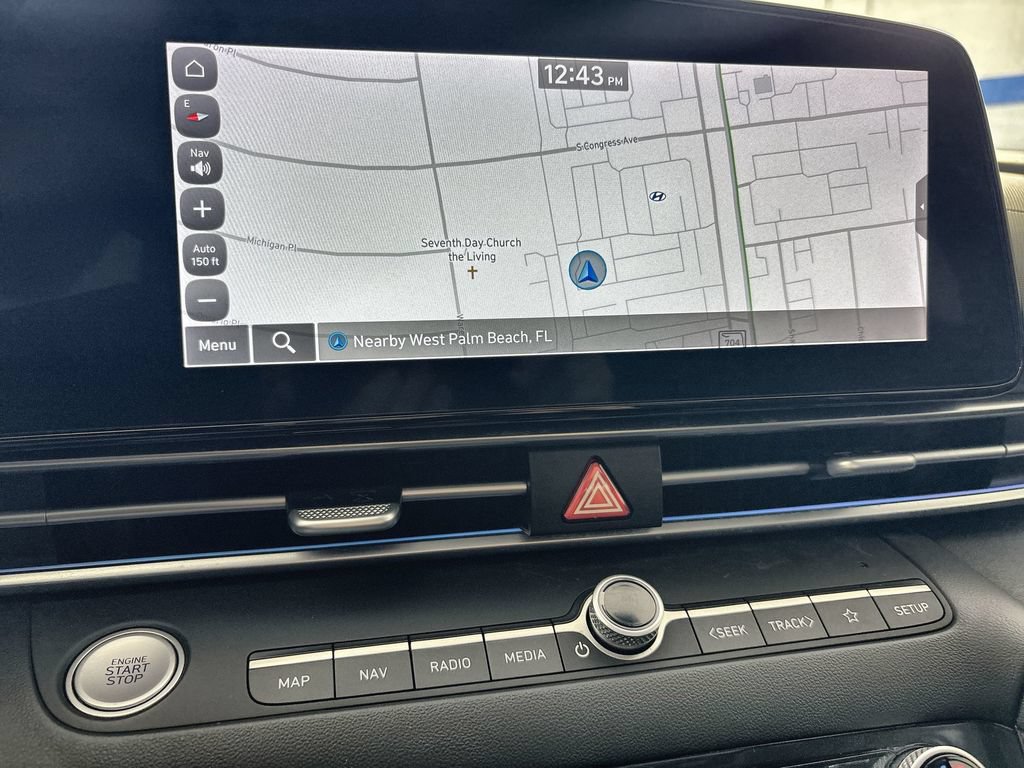 Certified 2025 Hyundai Elantra SEL FWD image 20
