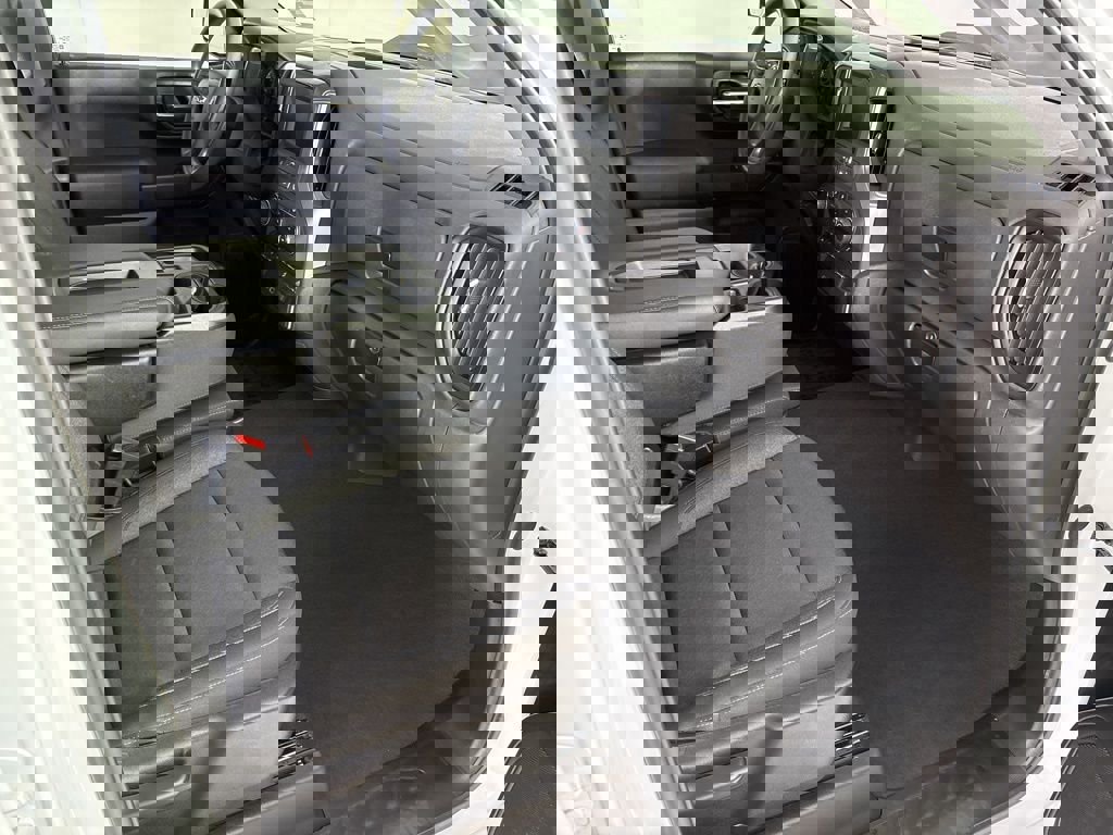 Used 2024 Chevrolet Silverado 1500 Custom Trail Boss w/ LPO, Dark Essentials Package image 17