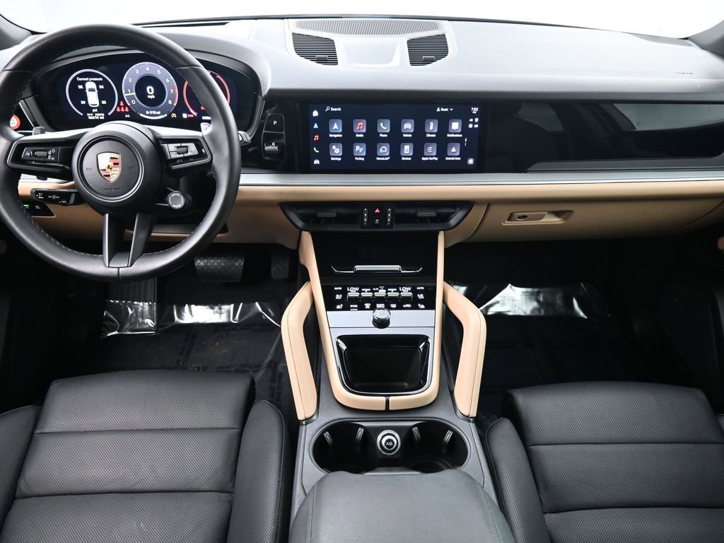 Certified 2024 Porsche Cayenne image 6