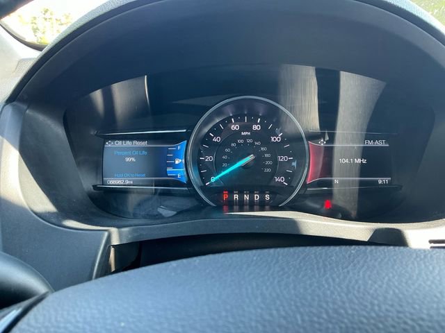 Used 2018 Ford Explorer XLT w/ Equipment Group 201A AWD/4WD image 20