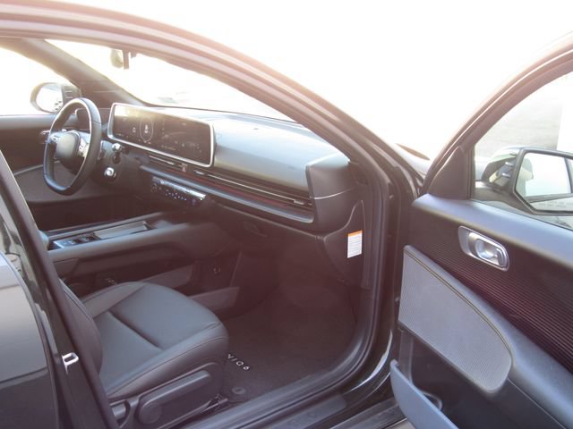 Used 2024 Hyundai Ioniq 6 SEL RWD image 17