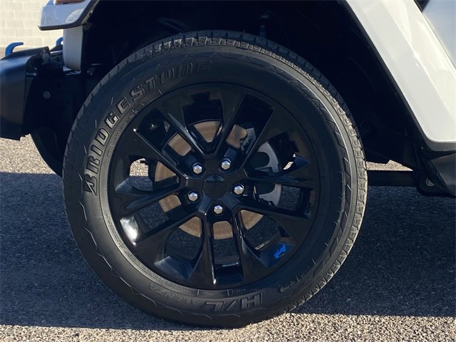Used 2023 Jeep Wrangler Unlimited Sahara image 32