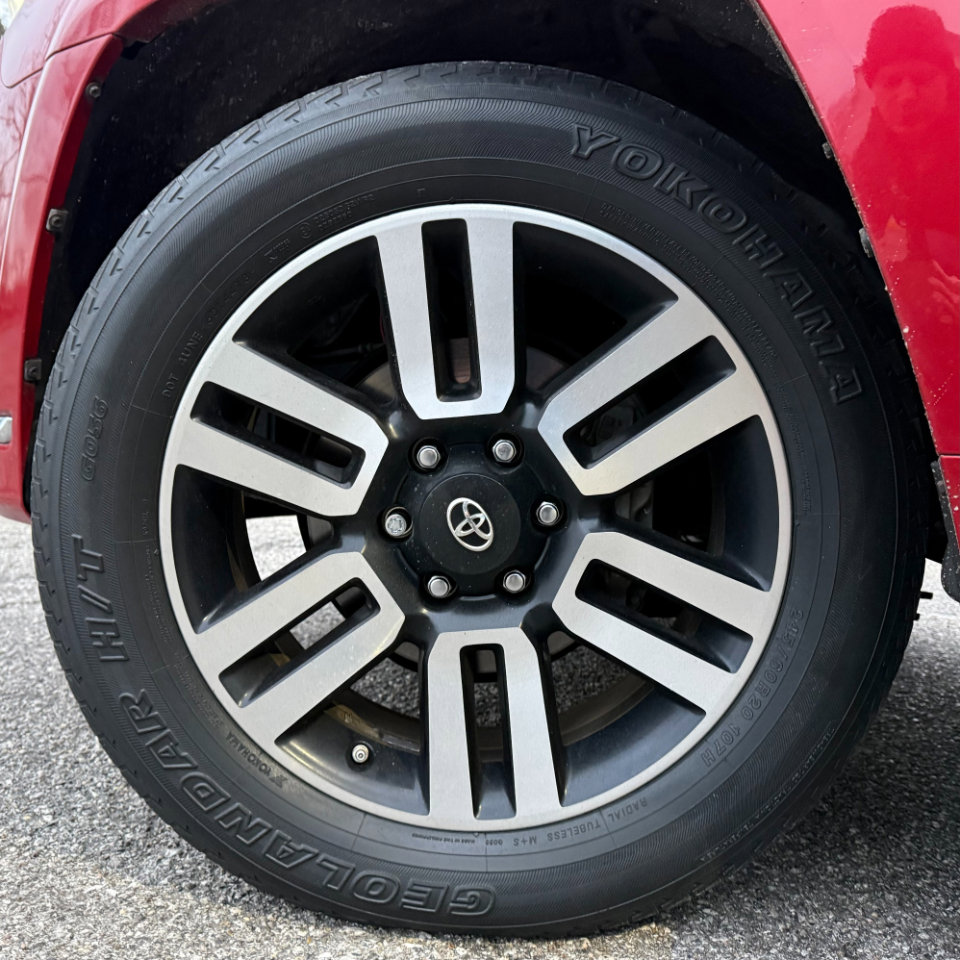 Used 2016 Toyota 4Runner Limited image 20