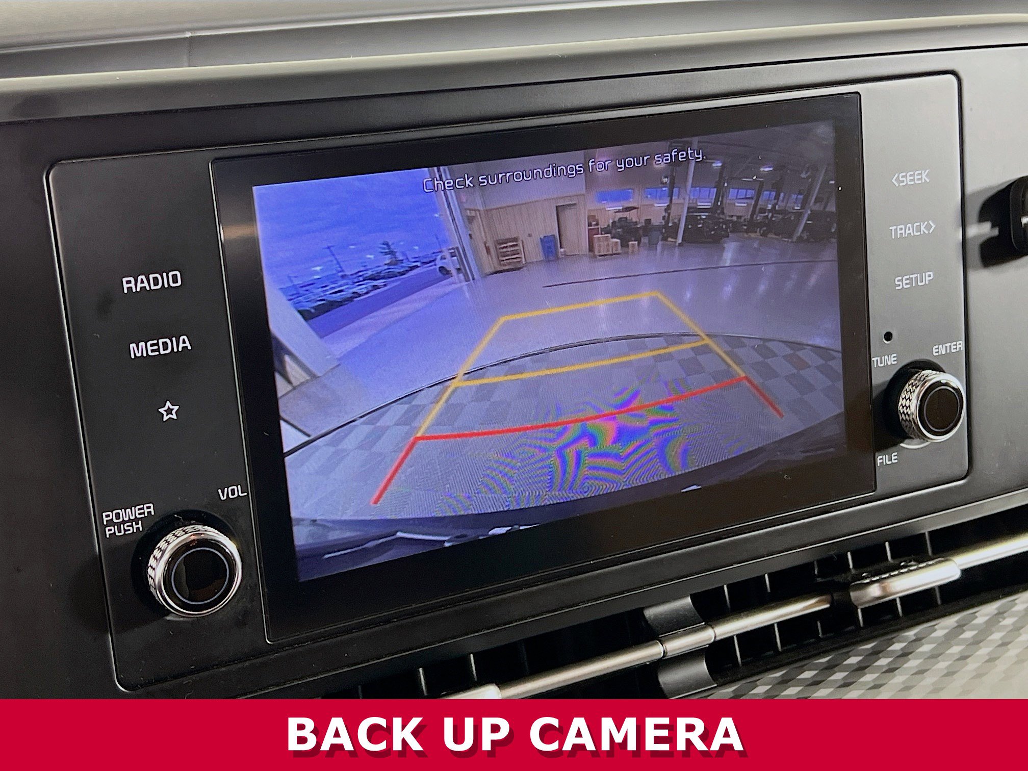 Used 2022 Kia Carnival LX image 9