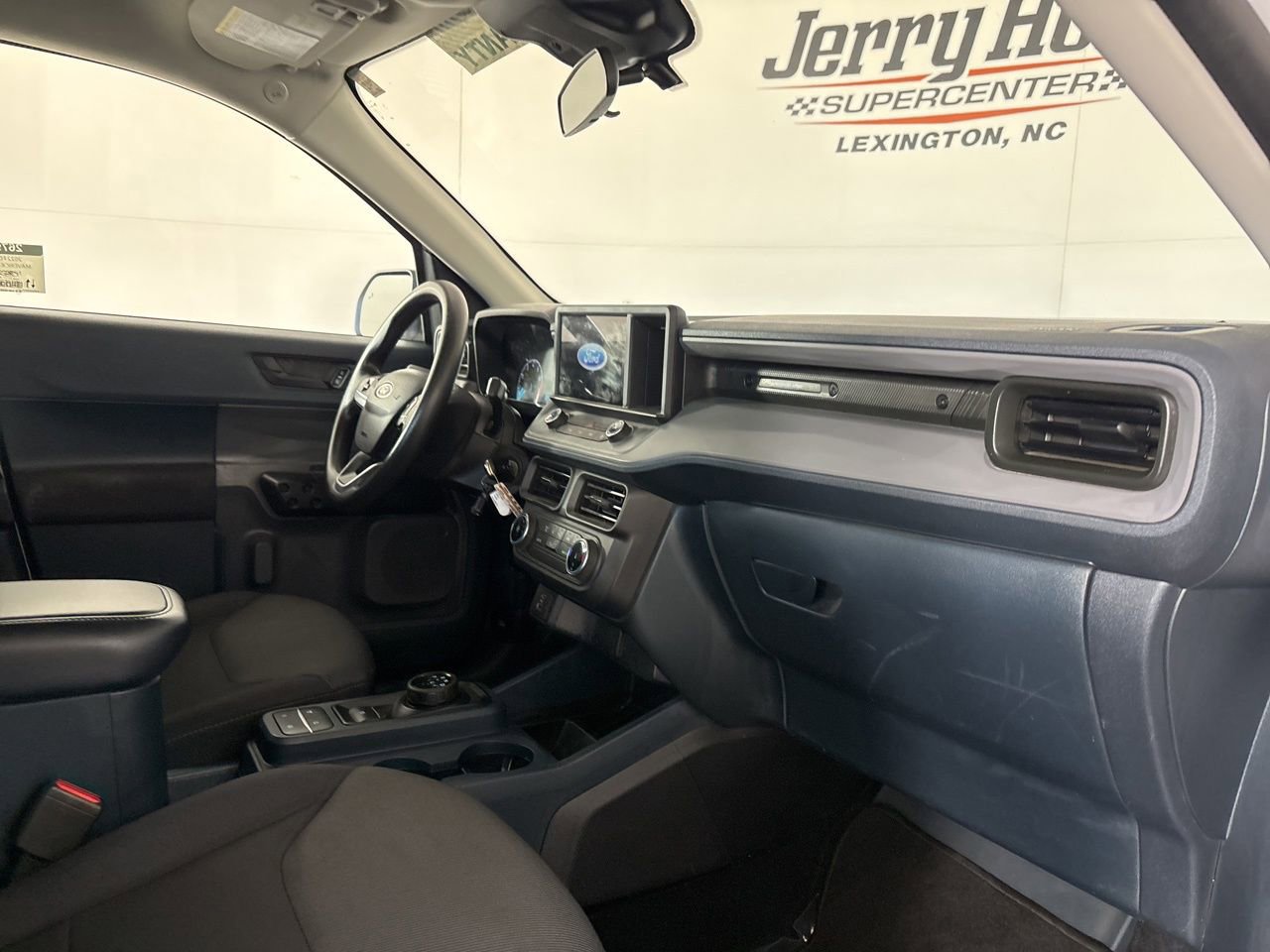 Used 2022 Ford Maverick XL image 26