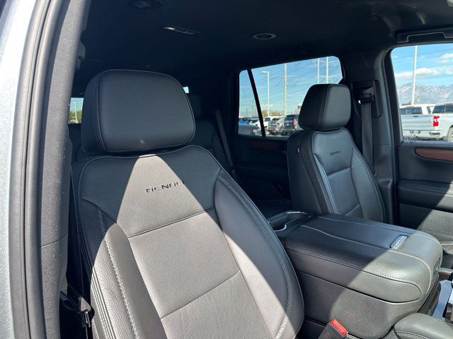 Certified 2025 GMC Yukon Denali AWD/4WD image 32