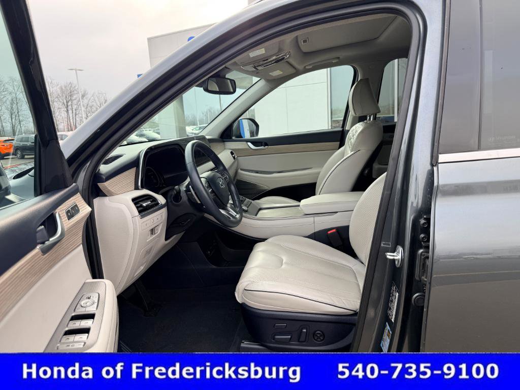 Used 2022 Hyundai Palisade Limited w/ Winter Package image 39