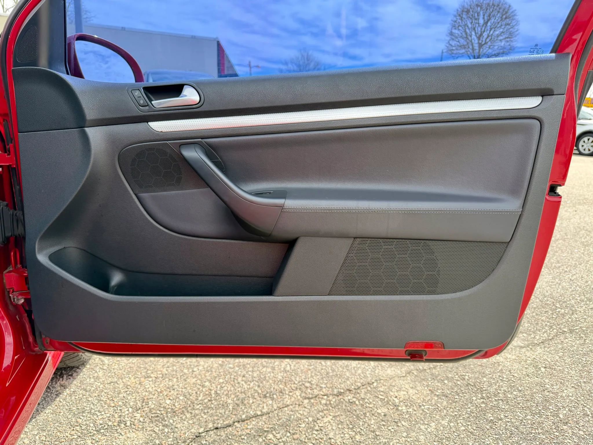 Used 2008 Volkswagen R32 image 40