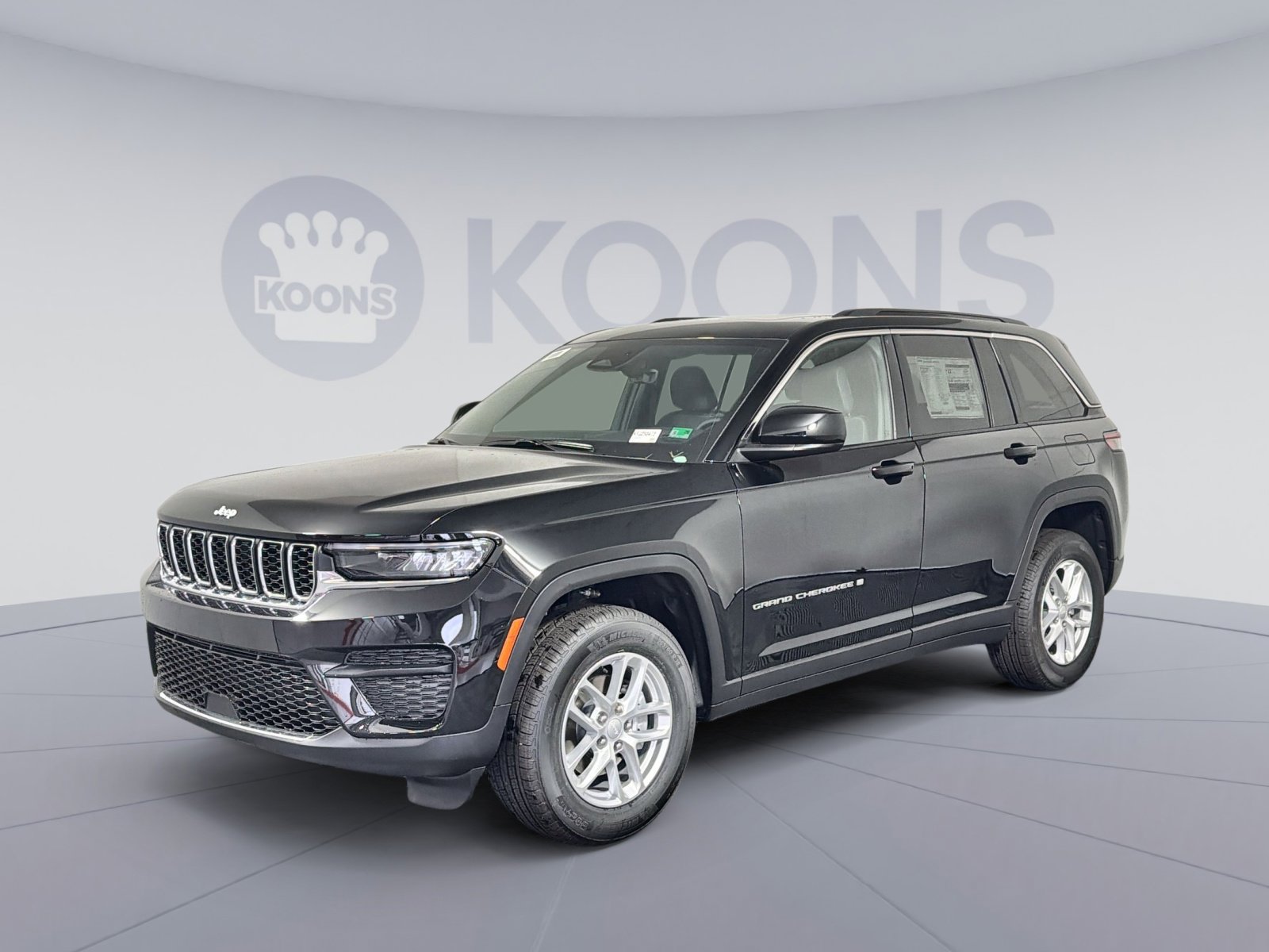 New 2025 Jeep Grand Cherokee Laredo X w/ Luxury Tech Group I image 1