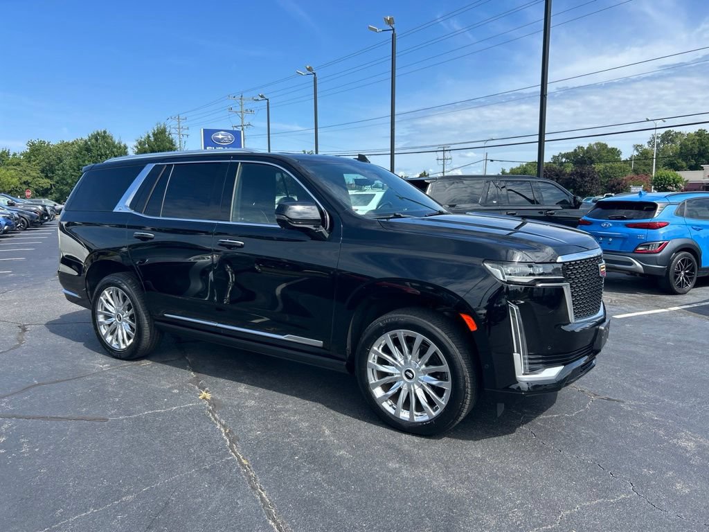 Used 2022 Cadillac Escalade Premium Luxury w/ Performance Package AWD/4WD image 1