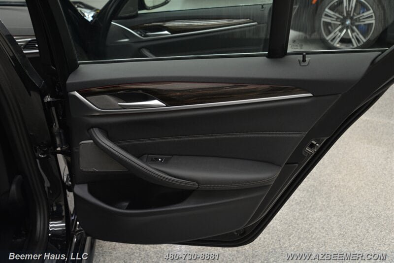Used 2023 BMW 530i w/ M Sport Package RWD image 46