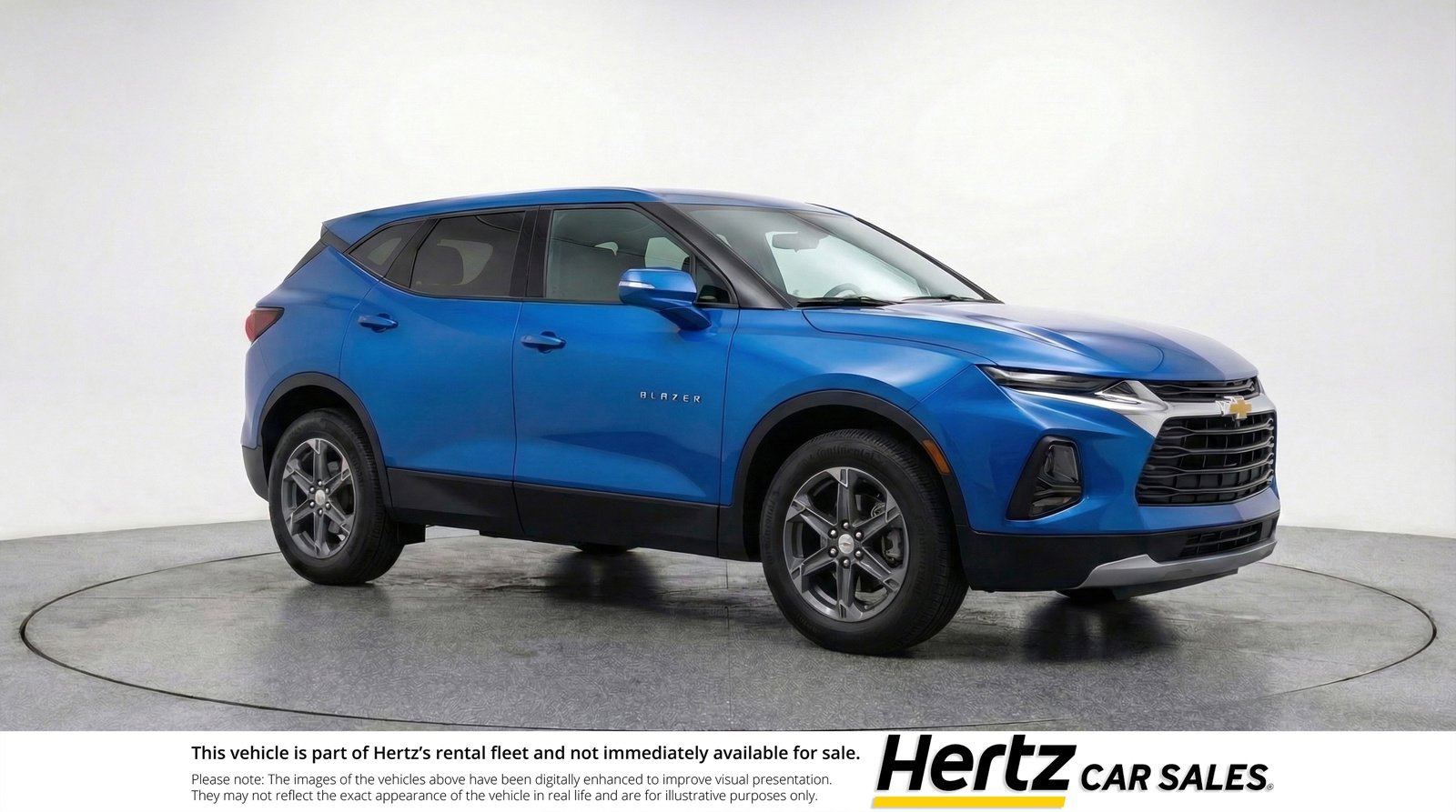 Used 2025 Chevrolet Blazer LT image 1