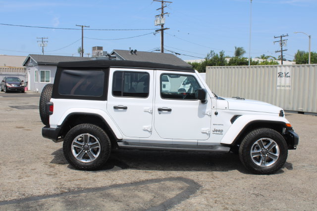 Used 2022 Jeep Wrangler Unlimited Sahara w/ Cold Weather Group AWD/4WD image 3