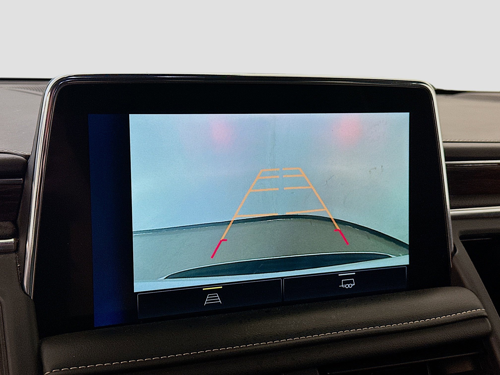 Used 2023 Chevrolet Suburban Premier image 23