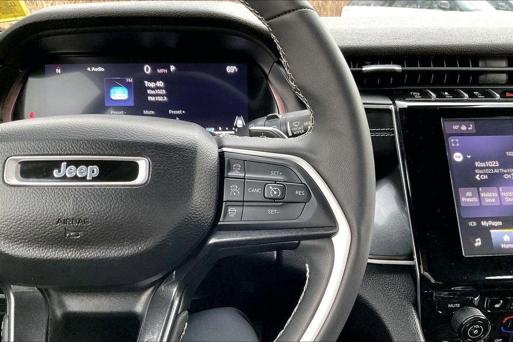 Used 2023 Jeep Grand Cherokee Altitude image 12