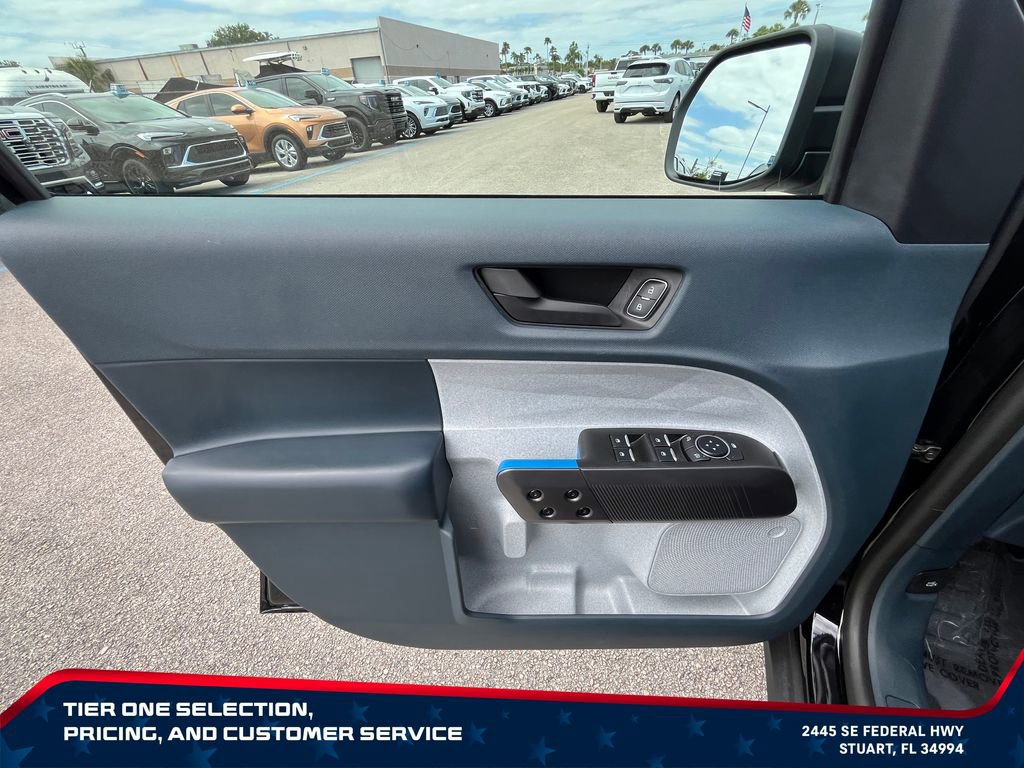 Used 2025 Ford Maverick XLT w/ Equipment Group 302A AWD/4WD image 20