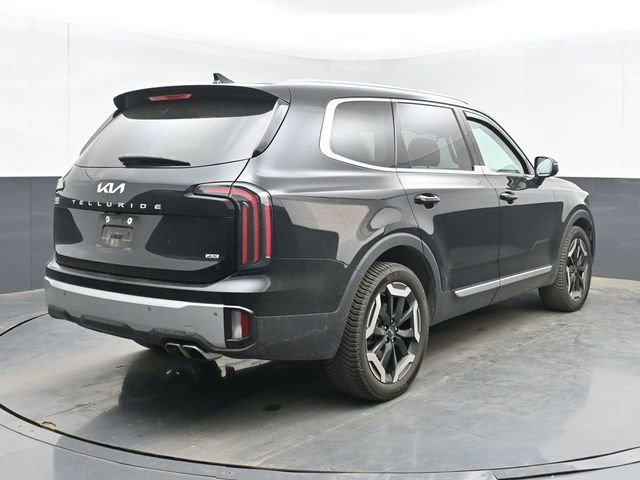 Used 2024 Kia Telluride EX w/ EX Captain's Chair Package AWD/4WD image 10